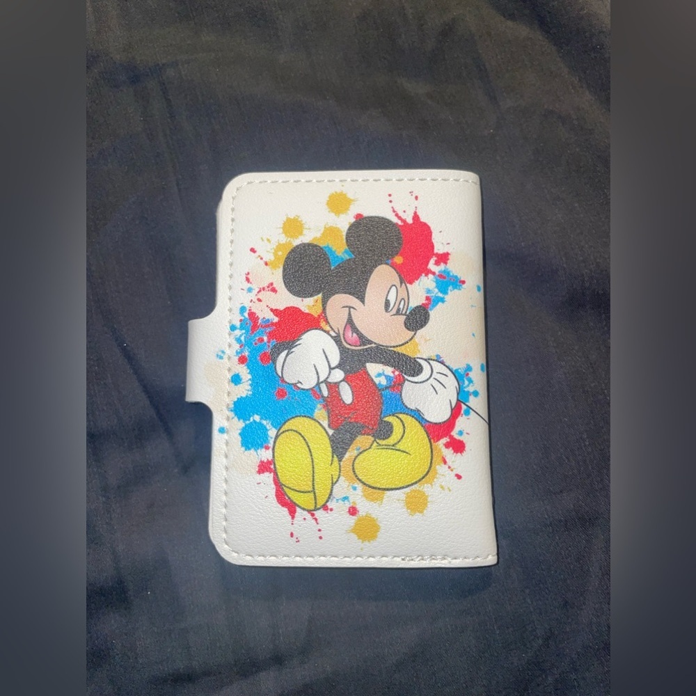 SOLD// Brand New In Package Disney Card Holder/Wallet *make offers* - Picture 3 of 5